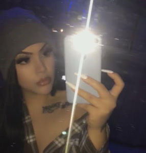 Meet your Posher, Reyna